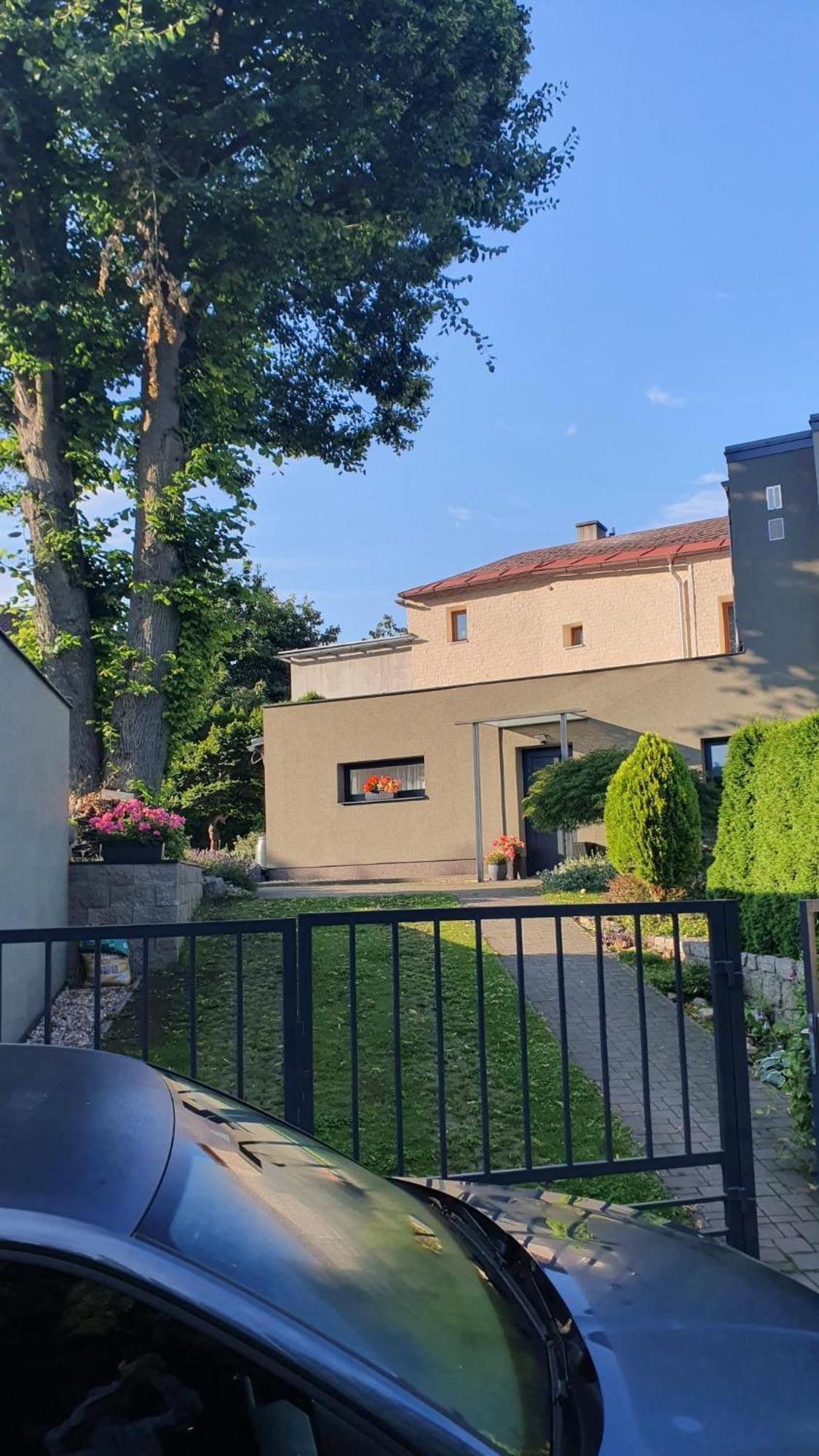 Pod Lipou Appartement Liberec Buitenkant foto